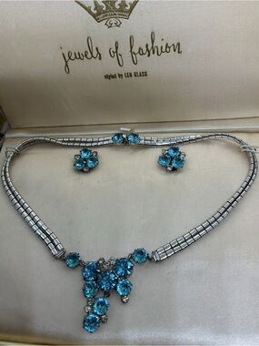 VTG Leo Glass Jewels of Fashion Aqua Blue Rhinestone Necklace Earrings Set